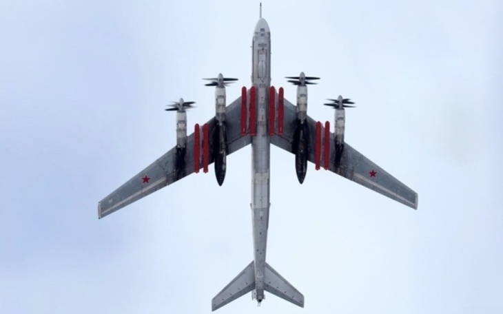 Nga lần đầu phóng tên lửa siêu thanh Kh-22 vào thủ đô Kiev của Ukraine- Ảnh 2.