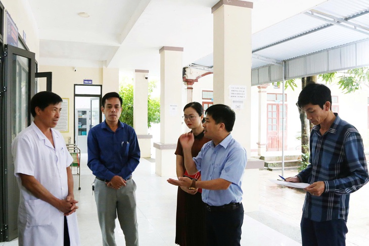 CDC Hà Tĩnh cấp phát 1.400kg hóa chất Cloramin B cho các huyện vệ sinh môi trường sau lũ- Ảnh 3. CDC Hà Tĩnh cấp phát 1.400kg hóa chất Cloramin B cho các huyện vệ sinh môi trường sau lũ- Ảnh 3.