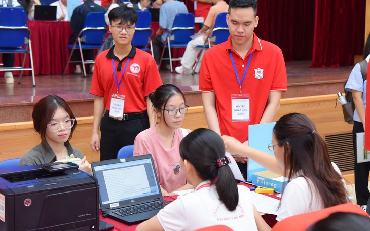 Điểm danh các mốc thời gian "vàng" xét tuyển Trường Đại học Y Hà Nội năm 2025