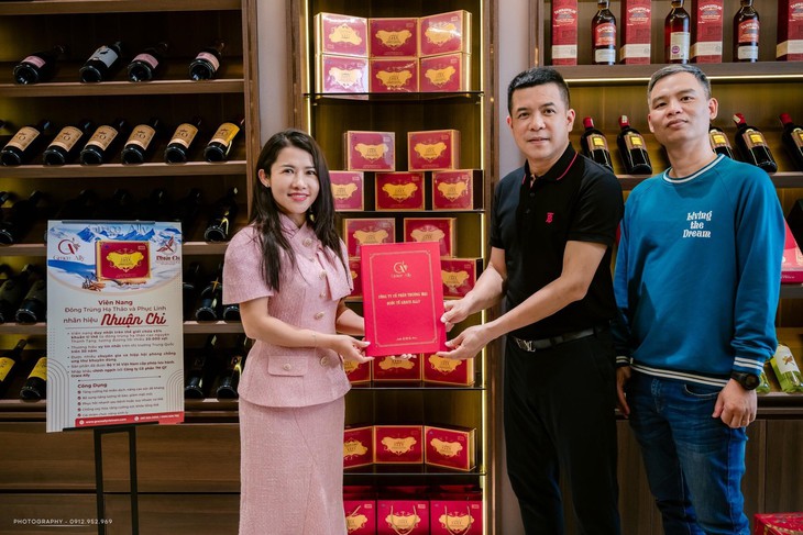 Đông trùng hạ thảo và phục linh nhãn hiệu Nhuận Chi chính thức ra mắt thị trường Việt- Ảnh 3. Đông trùng hạ thảo và phục linh nhãn hiệu Nhuận Chi chính thức ra mắt thị trường Việt- Ảnh 3.