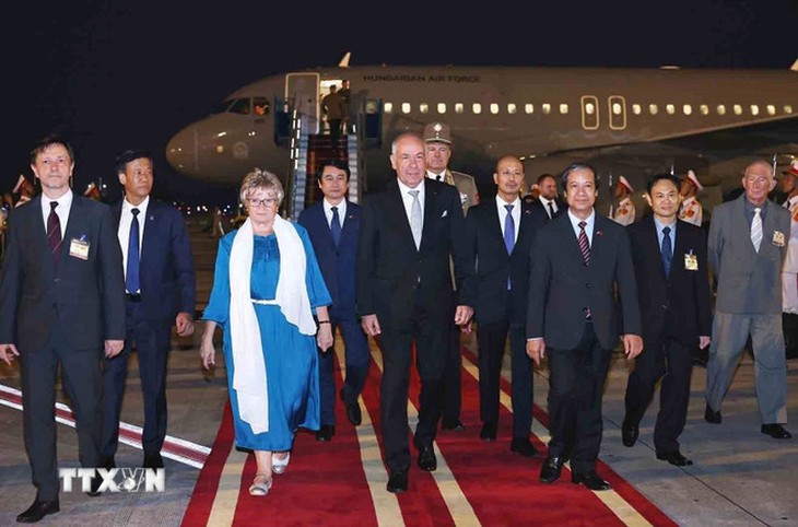 Tổng thống Hungary bắt đầu thăm chính thức Việt Nam- Ảnh 4.