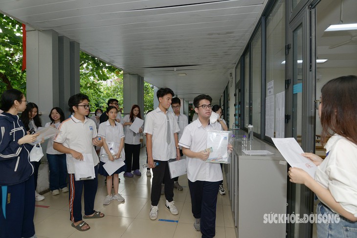Kỳ thi tốt nghiệp THPT 2025: Nâng cao trách nhiệm, siết chặt quản lý gian lận công nghệ cao- Ảnh 1. Kỳ thi tốt nghiệp THPT 2025: Nâng cao trách nhiệm, siết chặt quản lý gian lận công nghệ cao- Ảnh 1.