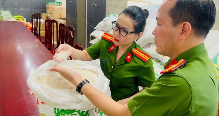Khởi tố 4 người làm giả 17,3 tấn gạo ST25 nhãn hiệu Ông Cua - Ảnh 3. Khởi tố 4 người làm giả 17,3 tấn gạo ST25 nhãn hiệu Ông Cua - Ảnh 3.