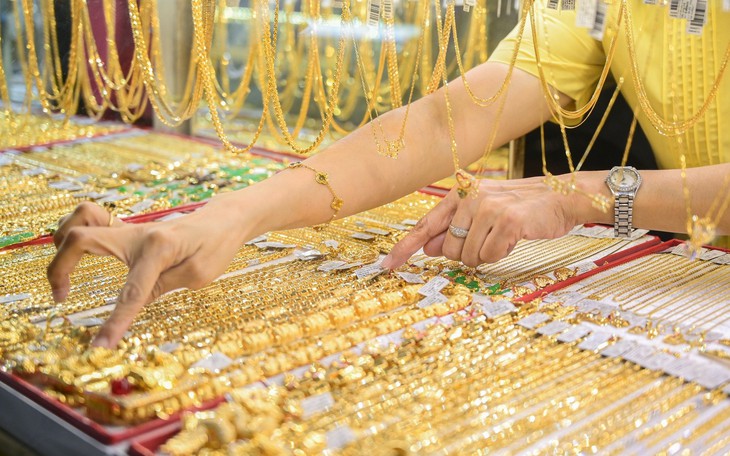 Giá vàng hôm nay ngày 29/5 lại đảo chiều giảm cực mạnh