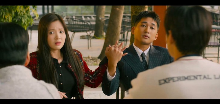 Điều không thể ngờ về thiếu gia 'lăng nhăng' trong phim 'Cha tôi, người ở lại'- Ảnh 12.