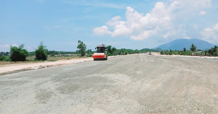 Xuyên lễ làm cao tốc ‘nối rừng với biển’- Ảnh 2.