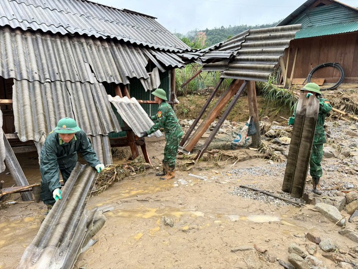 Khẩn trương khắc phục hậu quả mưa lũ tại các huyện miền núi- Ảnh 9.