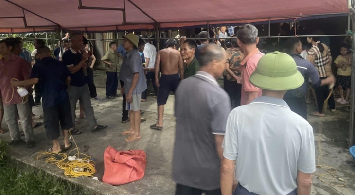 Người đàn ông bị sét đánh tử vong khi đang gặt lúa- Ảnh 1.
