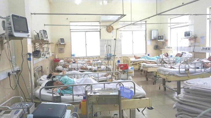 COVID-19 ở TPHCM tăng, người dân không nên hoang mang, cần phòng bệnh theo khuyến cáo của Bộ Y tế- Ảnh 2. COVID-19 ở TPHCM tăng, người dân không nên hoang mang, cần phòng bệnh theo khuyến cáo của Bộ Y tế- Ảnh 2.