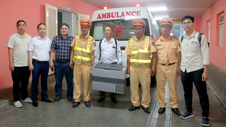Hành trình hồi sinh sự sống cho nữ bệnh nhân từng 4 lần 'lỡ hẹn' ghép tim- Ảnh 1. Hành trình hồi sinh sự sống cho nữ bệnh nhân từng 4 lần 'lỡ hẹn' ghép tim- Ảnh 1.