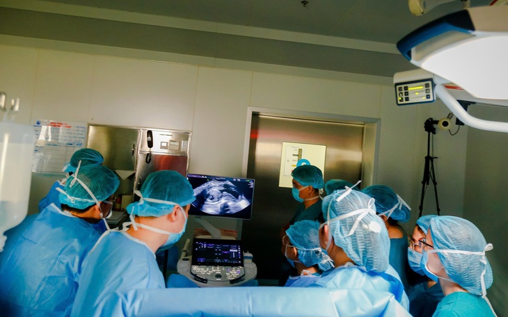 Sự tín nhiệm, niềm tin của bác sĩ Singapore và gia đình giúp bác sĩ Việt Nam giành lại sự sống cho thai nhi
