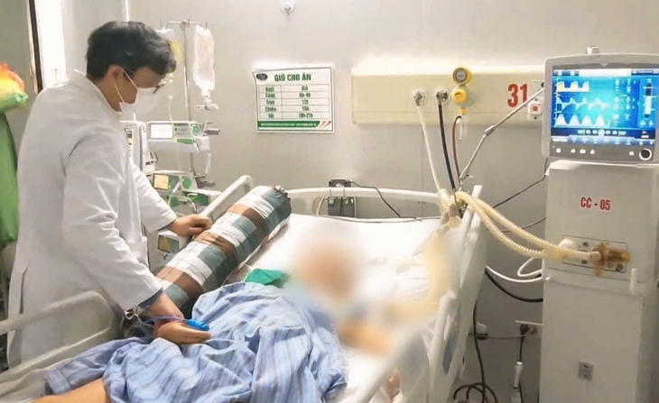 Mắc viêm gan B suốt 20 năm không điều trị, vào viện 1 ngày đành xin về vì quá nguy kịch- Ảnh 2. Mắc viêm gan B suốt 20 năm không điều trị, vào viện 1 ngày đành xin về vì quá nguy kịch- Ảnh 2.