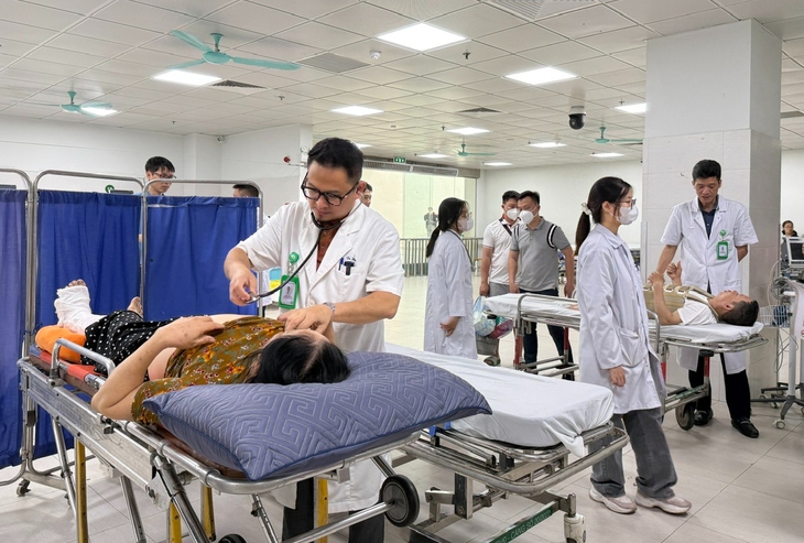 Bộ Y tế yêu cầu đảm bảo cấp cứu, điều trị cho người dân trong siêu bão Ragasa- Ảnh 1. Bộ Y tế yêu cầu đảm bảo cấp cứu, điều trị cho người dân trong siêu bão Ragasa- Ảnh 1.