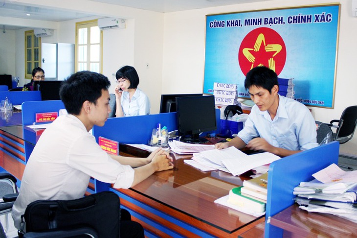 Trước 10/6, hoàn thành cắt giảm, phân định giải quyết thủ tục hành chính cấp huyện- Ảnh 1. Trước 10/6, hoàn thành cắt giảm, phân định giải quyết thủ tục hành chính cấp huyện- Ảnh 1.