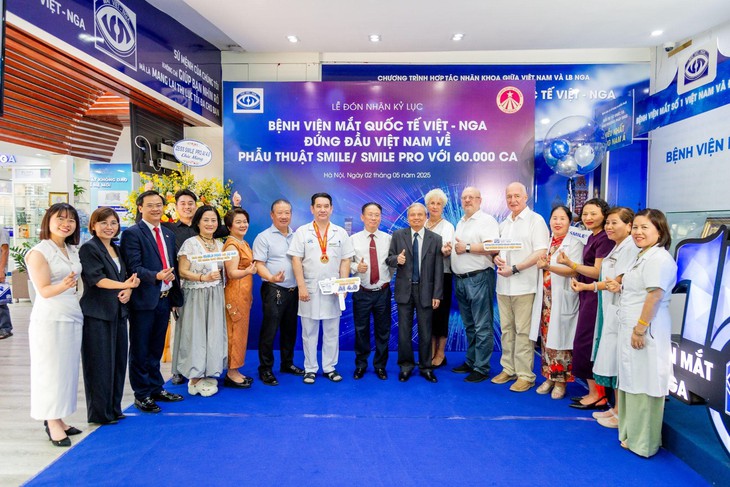 Bệnh viện Mắt quốc tế Việt - Nga xác lập kỷ lục Việt Nam với 60.000 ca phẫu thuật Smile và Smile Pro nhiều nhất tại Việt Nam- Ảnh 1.