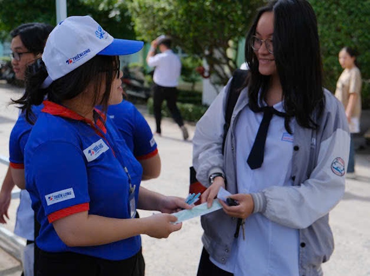 'Tiếp sức mùa thi' giúp thí sinh thi cử nhẹ nhàng, bớt áp lực- Ảnh 3.