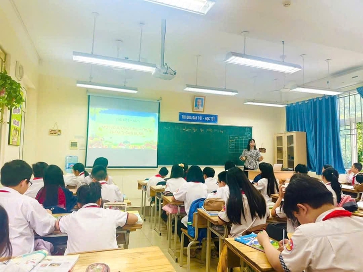 Thêm tỉnh cấm dạy thêm sau 22 giờ và ngày nghỉ- Ảnh 1.