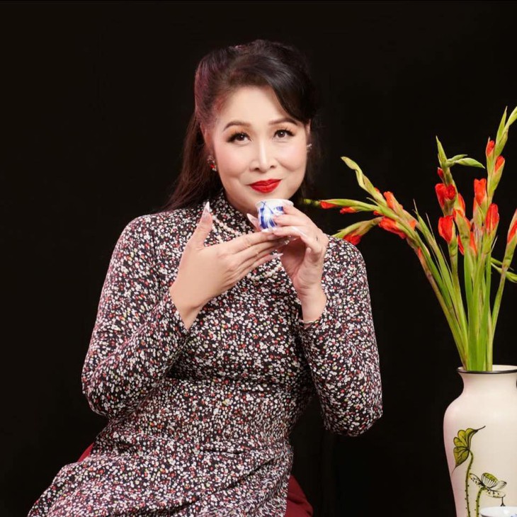 Nữ diễn viên đổi đời nhờ 'Mưa bụi', tuổi U60 có cuộc sống viên mãn bên chồng là tài tử điện ảnh thập niên 1990- Ảnh 15. Nữ diễn viên đổi đời nhờ 'Mưa bụi', tuổi U60 có cuộc sống viên mãn bên chồng là tài tử điện ảnh thập niên 1990- Ảnh 15.