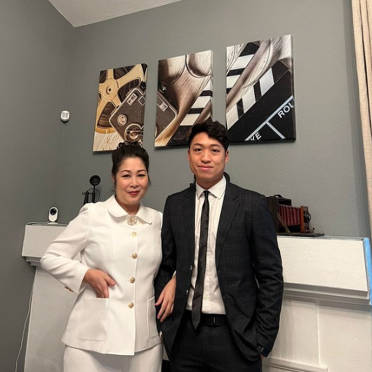 Nữ diễn viên đổi đời nhờ 'Mưa bụi', tuổi U60 có cuộc sống viên mãn bên chồng là tài tử điện ảnh thập niên 1990- Ảnh 11. Nữ diễn viên đổi đời nhờ 'Mưa bụi', tuổi U60 có cuộc sống viên mãn bên chồng là tài tử điện ảnh thập niên 1990- Ảnh 11.