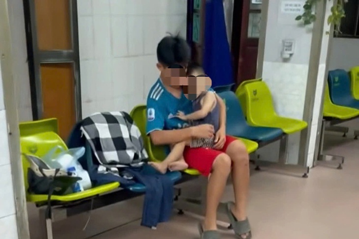 Vụ người dân ‘tố’ phải đóng đủ tiền mới cấp cứu: Đình chỉ một số nhân viên y tế để xác minh làm rõ- Ảnh 1.