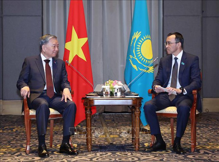 Tổng Bí thư Tô Lâm hội kiến Chủ tịch Thượng viện Cộng hòa Kazakhstan- Ảnh 2. Tổng Bí thư Tô Lâm hội kiến Chủ tịch Thượng viện Cộng hòa Kazakhstan- Ảnh 2.