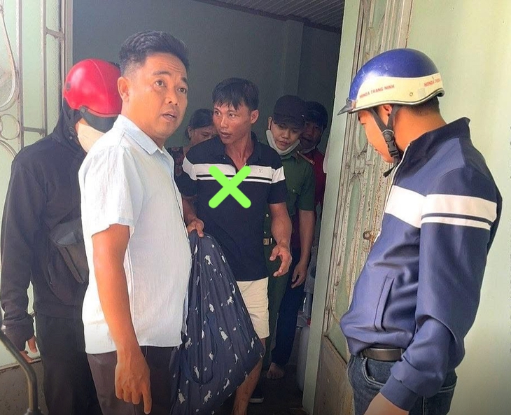 Bắt giữ đối tượng giết người trong cuộc nhậu

- Ảnh 1.