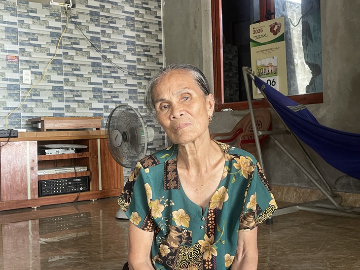 Mẹ nghèo ôm cháu nhỏ khóc thương con gái tử vong ở nước ngoài- Ảnh 5. Mẹ nghèo ôm cháu nhỏ khóc thương con gái tử vong ở nước ngoài- Ảnh 5.