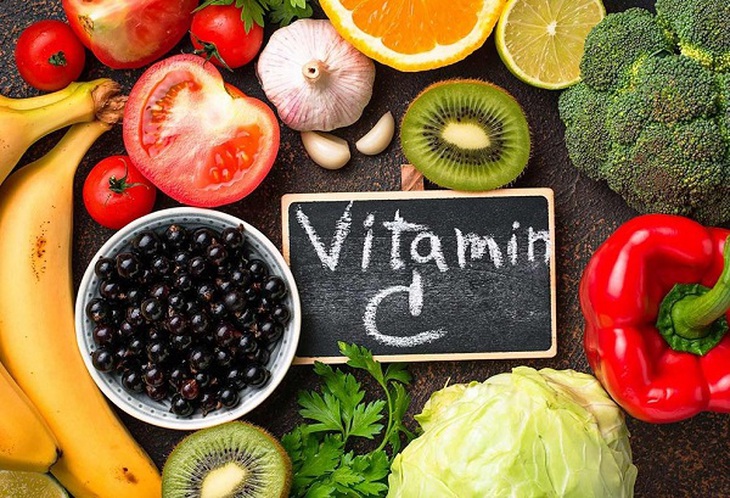 Chế độ ăn nào tốt nhất cho người bị viễn thị?- Ảnh 2. Chế độ ăn nào tốt nhất cho người bị viễn thị?- Ảnh 2.
