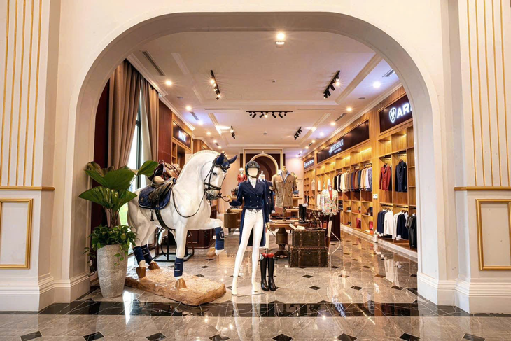 Lê Thành Hưng: Trở thành CEO trẻ tuổi với thương hiệu Hessian Equestrian- Ảnh 3.