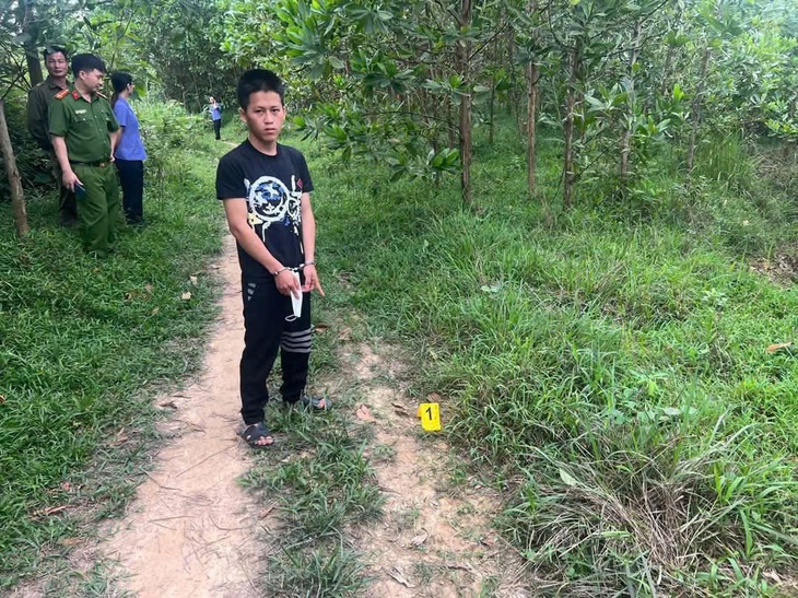Người phụ nữ thu mua phế liệu bị gã thanh niên hiếp dâm trong đêm- Ảnh 1. Người phụ nữ thu mua phế liệu bị gã thanh niên hiếp dâm trong đêm- Ảnh 1.