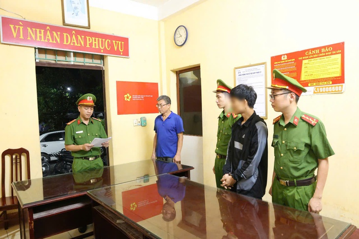 Tạm giữ hình sự người hành hung điều dưỡng BVĐK tỉnh Nam Định- Ảnh 1.