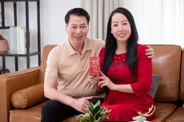 Tóc bạc, rụng sớm ở người trẻ: Dấu hiệu cảnh báo rối loạn nội sinh- Ảnh 3.