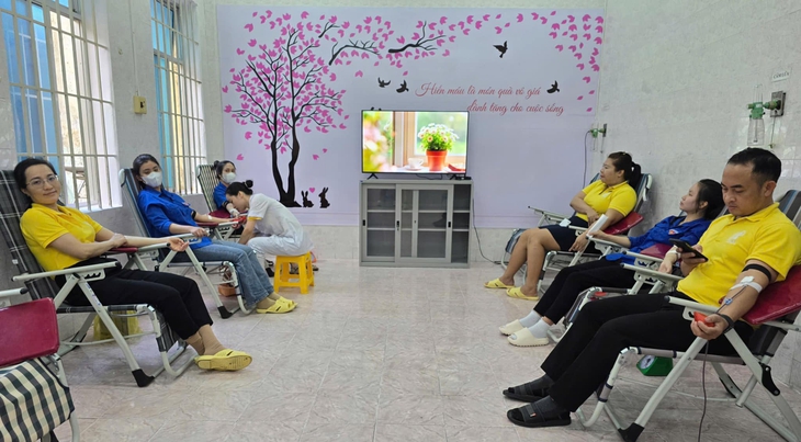 Đảm bảo ngân hàng máu để cấp cứu, điều trị cho bệnh nhân- Ảnh 2.