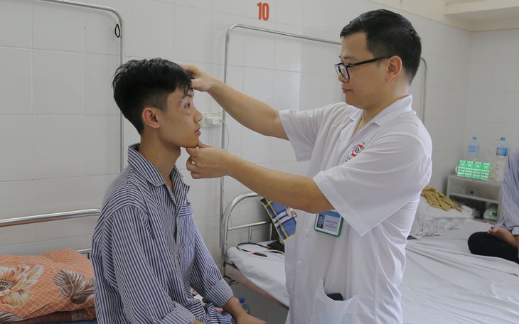 Bệnh viện tuyến tỉnh đầu tiên ứng dụng công nghệ cao trong phẫu thuật tạo hình ổ mắt