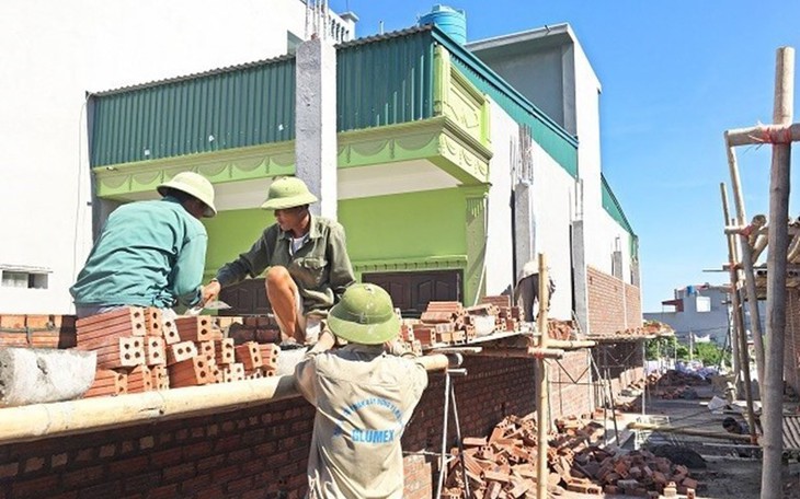 Cần sớm bỏ quy định giấy phép xây dựng để giảm nhũng nhiễu