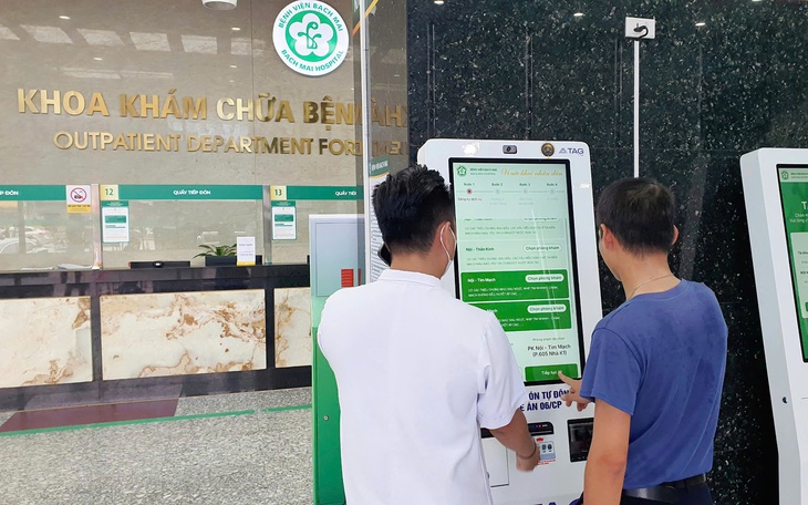 Bộ Y tế tiếp tục yêu cầu bệnh viện phải triển khai hồ sơ bệnh án điện tử chậm nhất vào 30/9
