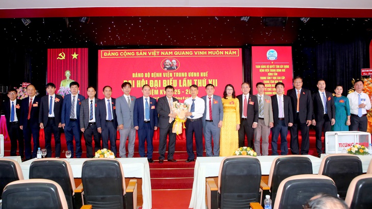 Chuyển đổi số toàn diện, hướng đến hình mẫu bệnh viện thông minh- Ảnh 1. Chuyển đổi số toàn diện, hướng đến hình mẫu bệnh viện thông minh- Ảnh 1.