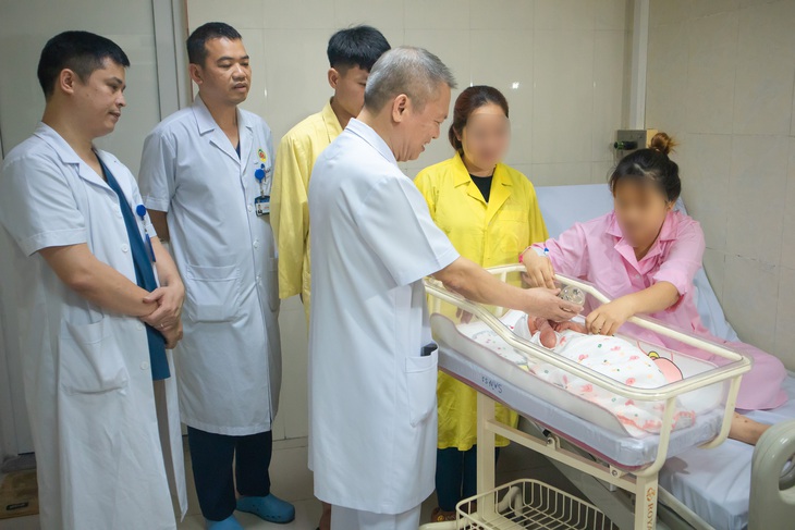 Đỡ đẻ thành công cho sản phụ mắc bệnh tim bẩm sinh rất nặng- Ảnh 3.