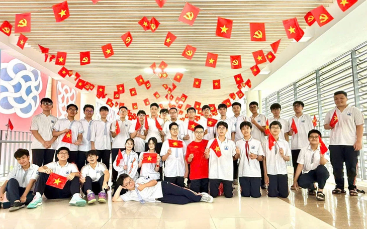 Hai ngôi trường "khủng" với tỷ lệ đỗ lớp 10 chuyên ấn tượng