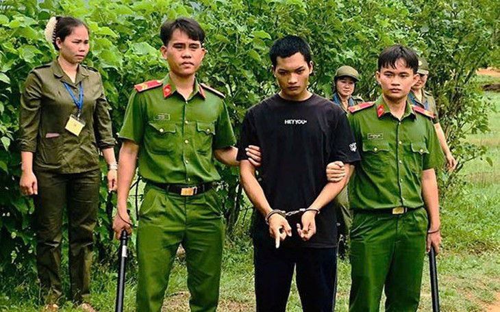 Con rể nổ súng nhiều phát vào nhà bố vợ rồi cướp xe máy bỏ trốn