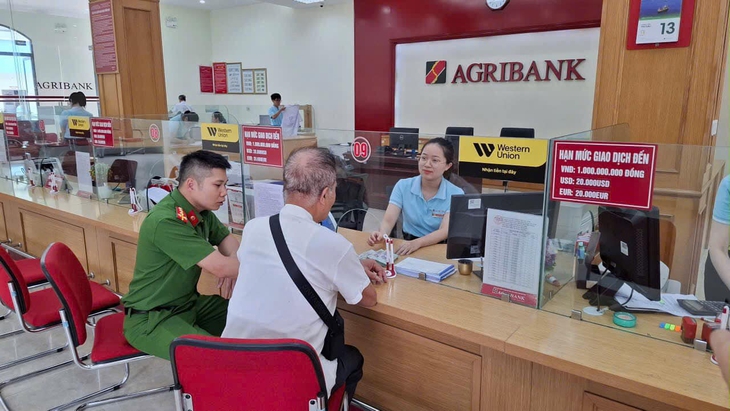 Cụ ông ở Hải Dương suýt bị cán bộ Viện Kiểm sát 'rởm' lừa 200 triệu đồng- Ảnh 1.
