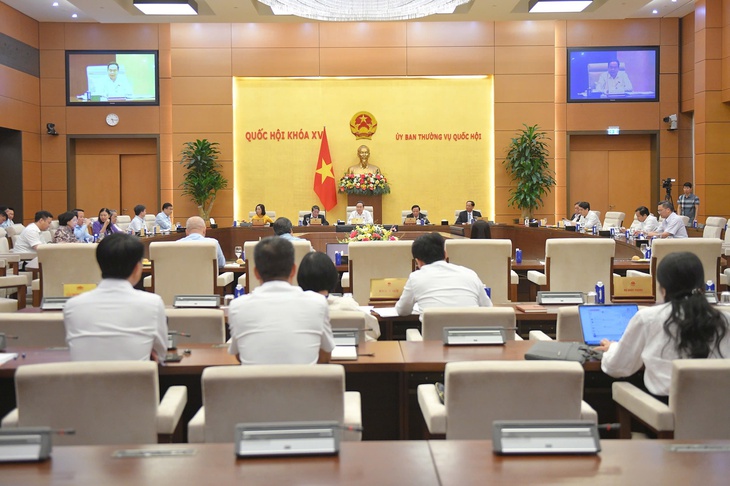 Chủ tịch Quốc hội: Cử tri sẽ theo dõi và chấm điểm các Bộ trưởng xem có nhận thấy được hạn chế của ngành mình không- Ảnh 1.