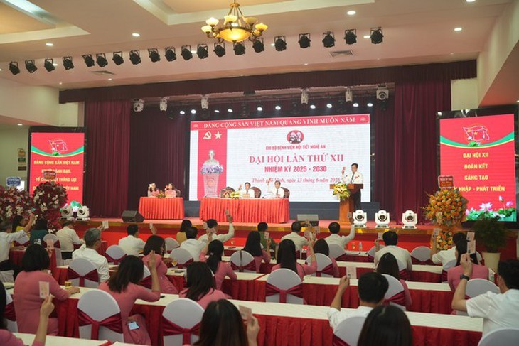 Bệnh viện Nội tiết Nghệ An: Khát vọng phát triển, vững bước trong kỷ nguyên mới- Ảnh 2.