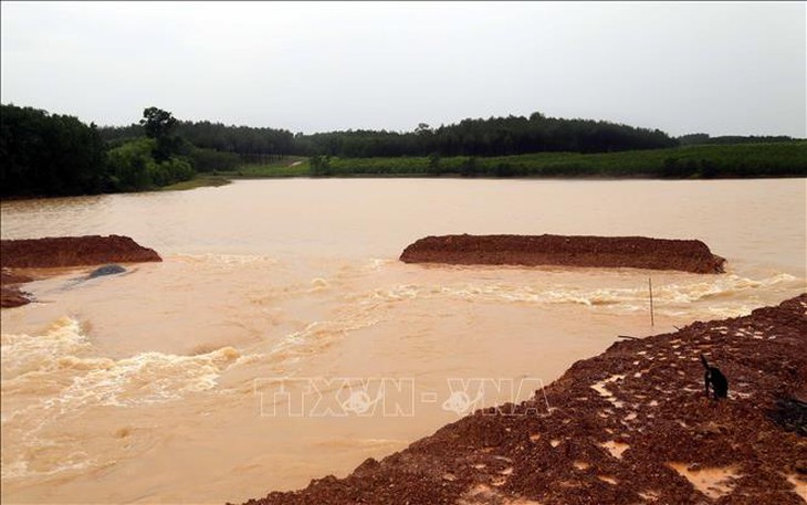 Bão số 1: Quảng Bình huy động thêm lực lượng, mở rộng phạm vi tìm kiếm 4 người mất tích
