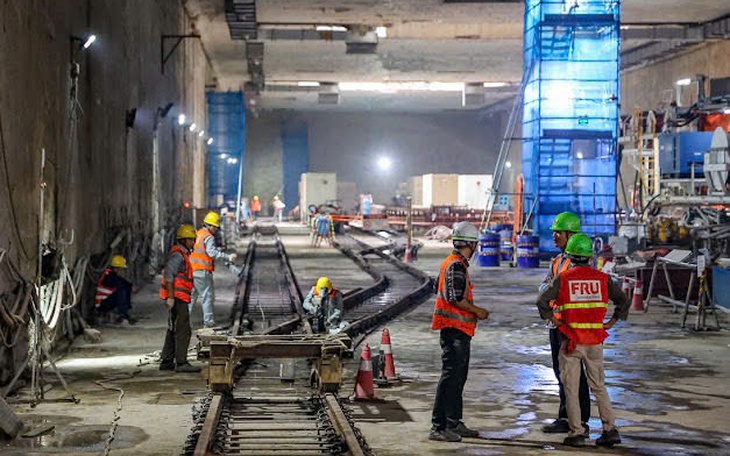 Hai tuyến metro sắp khởi công ở Hà Nội: Mỗi tuyến "vướng" một kiểu