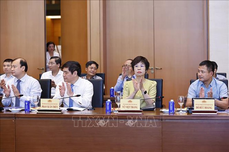 Chủ tịch Quốc hội: Báo chí đưa hơi thở cuộc sống, tâm nguyện của cử tri đến với nghị trường- Ảnh 4. Chủ tịch Quốc hội: Báo chí đưa hơi thở cuộc sống, tâm nguyện của cử tri đến với nghị trường- Ảnh 4.