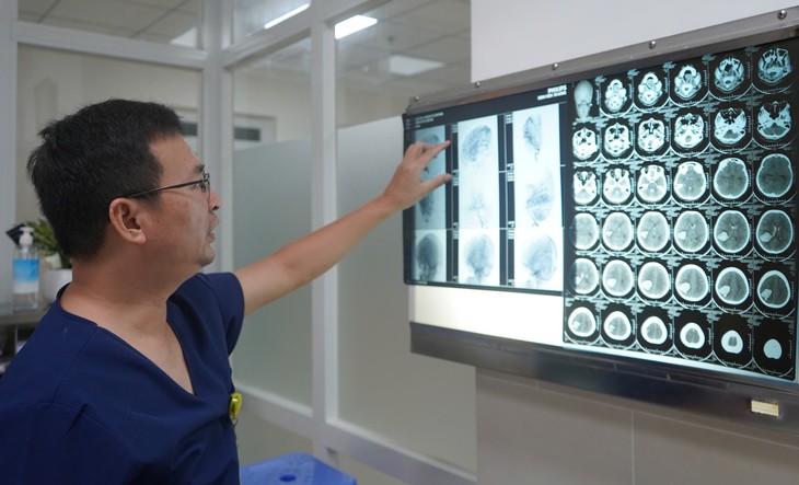 Đang tập văn nghệ ở trường, trẻ bất ngờ hôn mê sâu- Ảnh 1.
