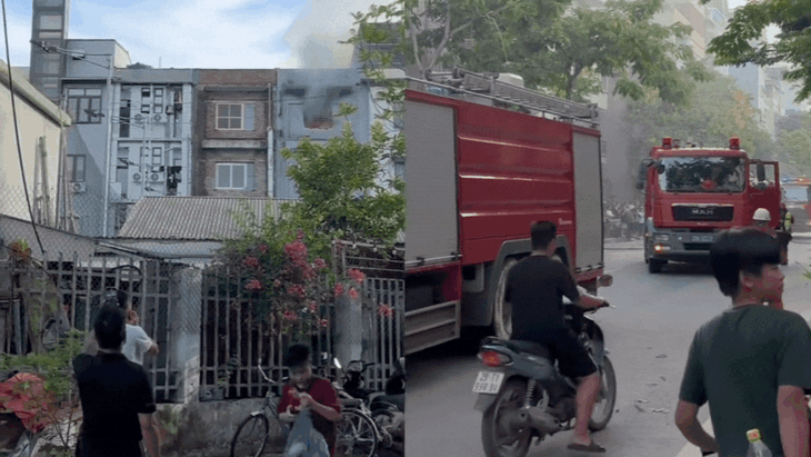 Cháy dữ dội kèm nhiều tiếng nổ lớn trong căn nhà 4 tầng ở Hà Đông- Ảnh 2.