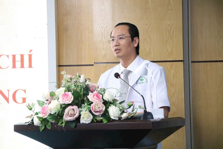 Hơn trăm nhà báo ở Hải Phòng được khám, chăm sóc mắt miễn phí- Ảnh 2.