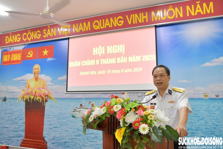 Vùng 4 Hải quân tổ chức tuyên truyền biển, đảo cho hơn 12.000 người- Ảnh 2.